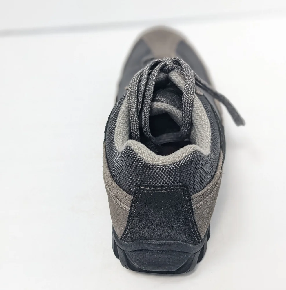 easy spirit explore sneakers